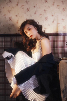 《漂亮的女邻居》hd
